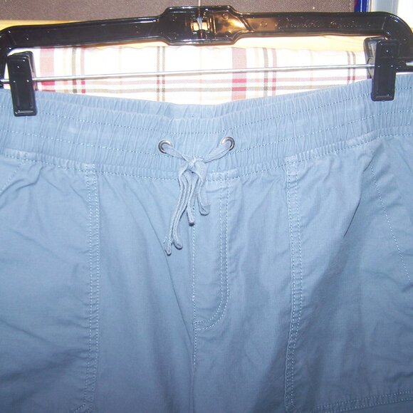 Eddie Bauer Gray Capri Pants Sz 10 - Picture 4 of 8